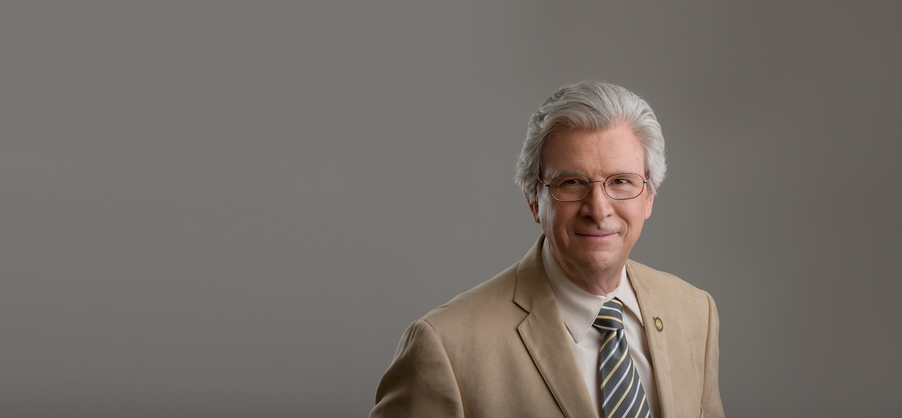 Dr. Fernando Morales